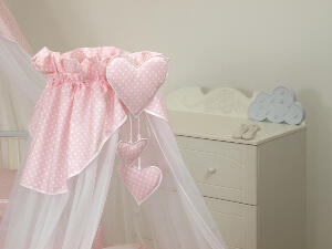Baldachin din tul pentru patut bebe Bear Heart Pink 160x600 cm